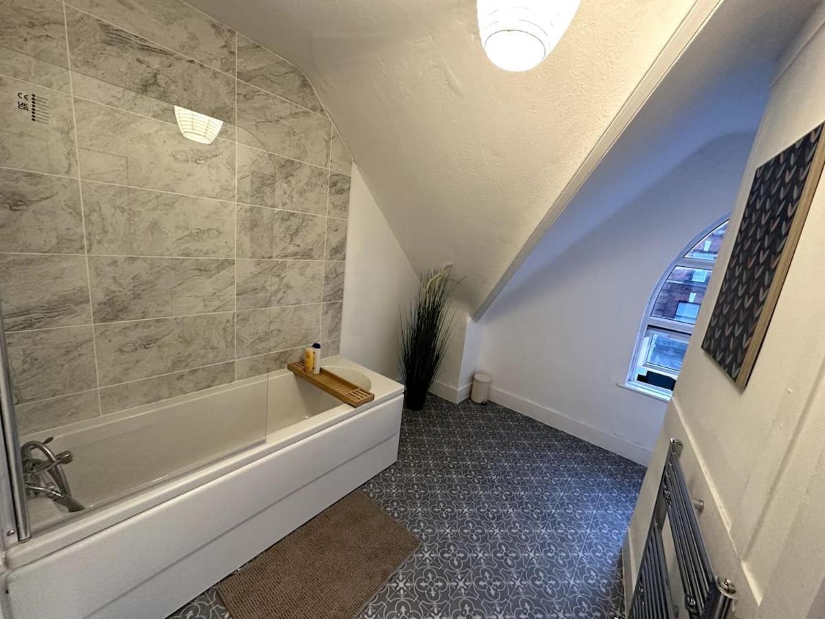 Wonderful 2 Bedroom On Tower Bridge Londra Dış mekan fotoğraf